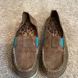 Size 8 Ariat Cruisers